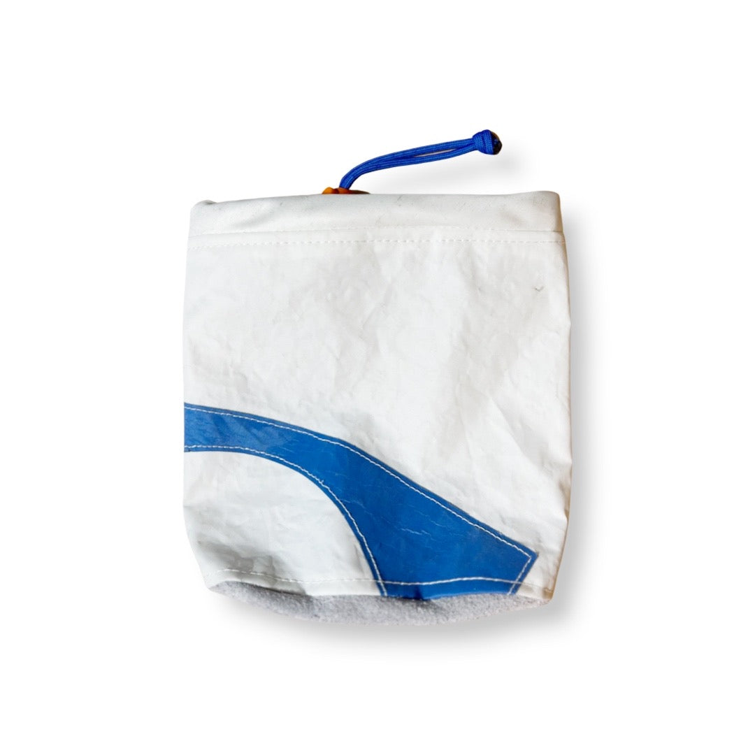Two White Drawstrings Royal White 2 Drawstring – Forewind Golf